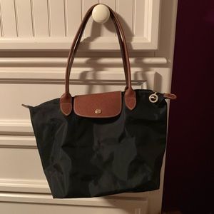 Black longchamp bag
